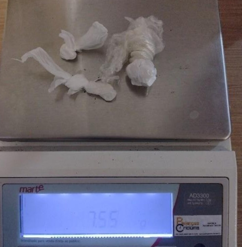 INDIVÍDUO É PRESO POR TRÁFICO DE DROGAS EM SÃO JOÃO DO SUL