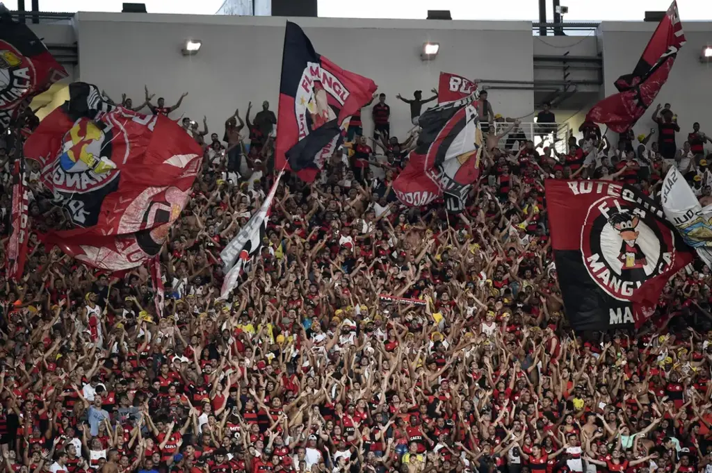 Flamengo lidera pesquisa de torcidas brasileiras