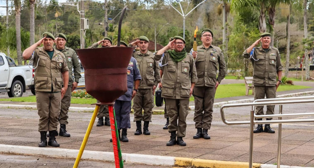 CHAMA DA PÁTRIA CHEGA A MORRINHOS DO SUL, CELEBRANDO A HISTÓRIA E O PATRIOTISMO