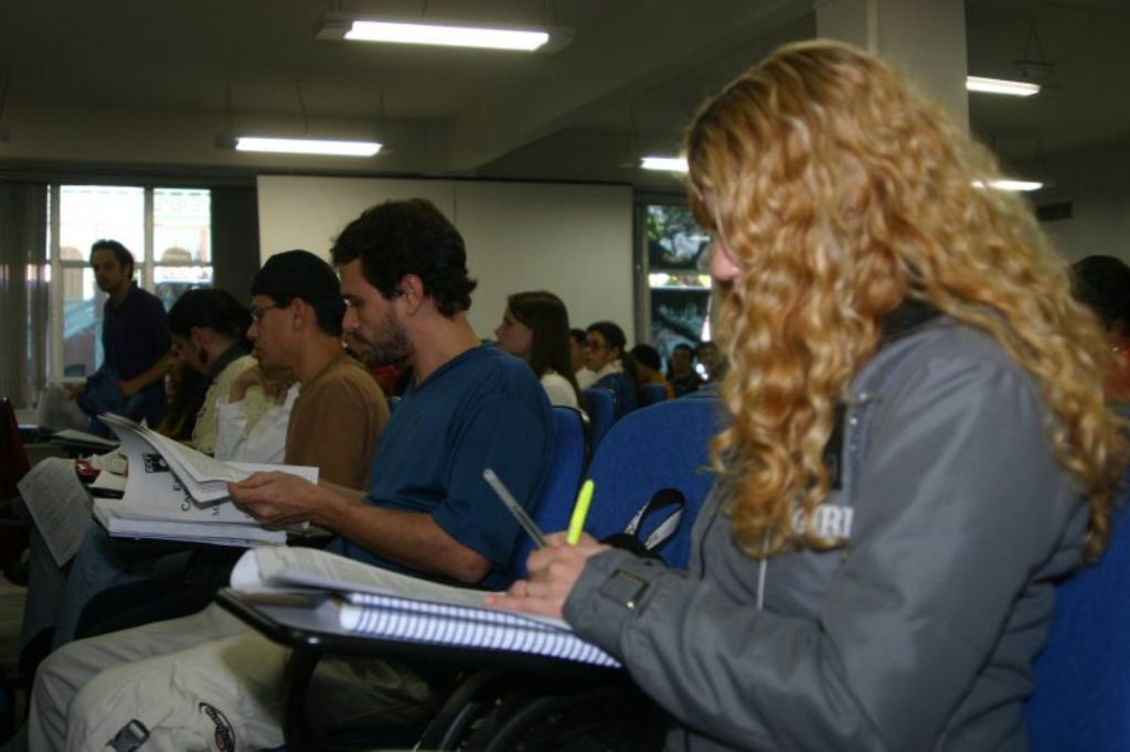 Faculdades particulares de SC entram com ação judicial contra Programa Universidade Gratuita