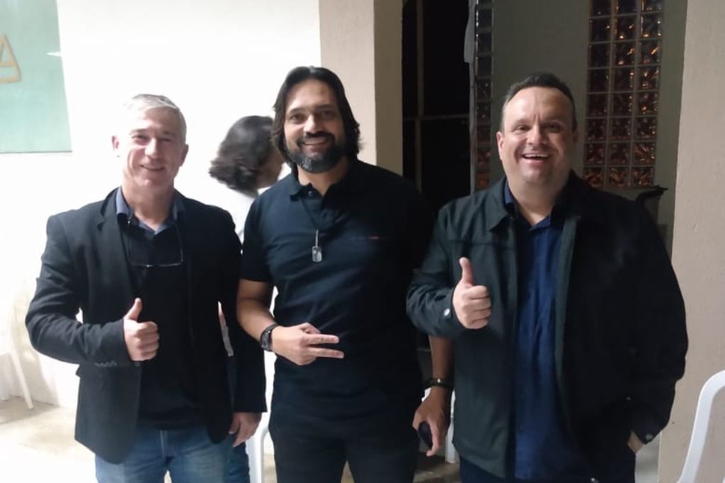  - Advogado Kadyr Cargnin, vereador Thiago Rosa, empresário Fernando Rosa - Foto: divulgação