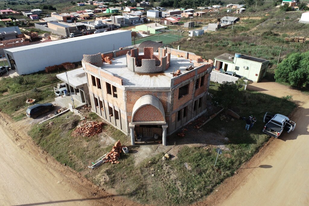 Obra de mesquita segue sem data para acabar