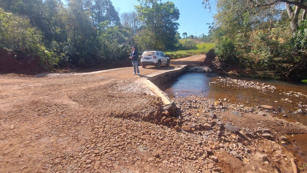 Setor de obras intensifica ações de melhorias no interior