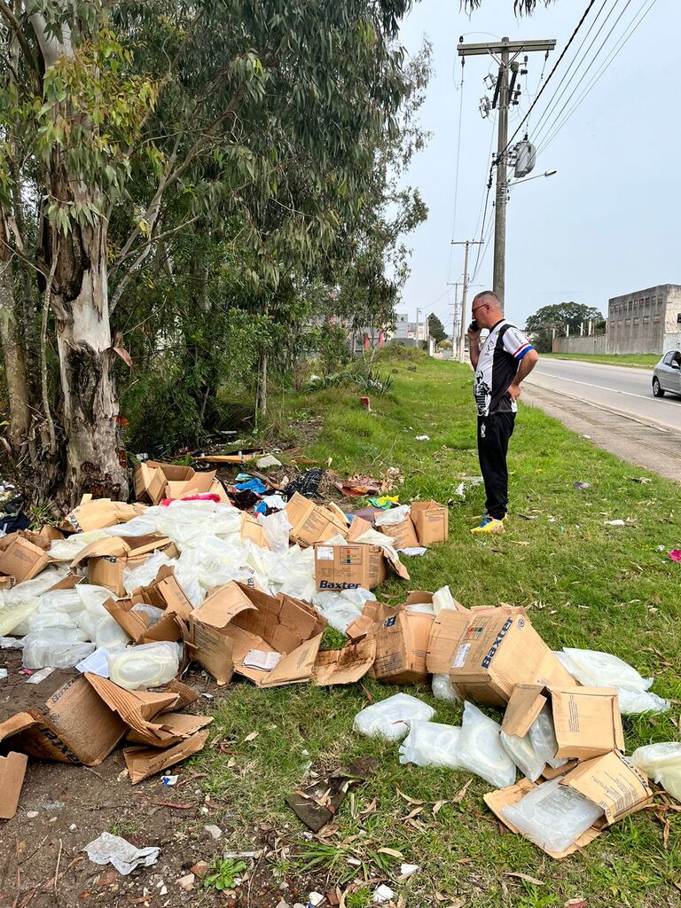 Comunidade denuncia descarte irregular de medicamentos