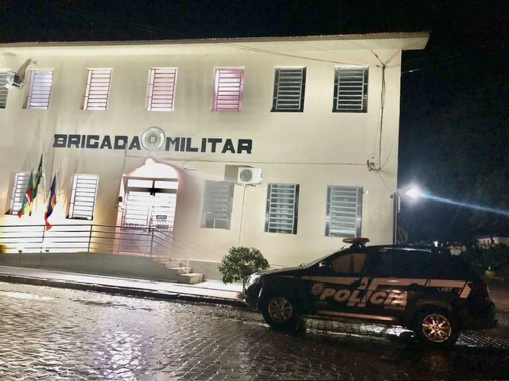 Foto:Rádio Integração - Brigada Militar é Polícia Civil atendem a ocorrência