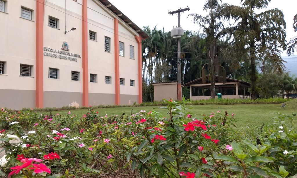 Escola Agrícola de Joinville abre processo seletivo