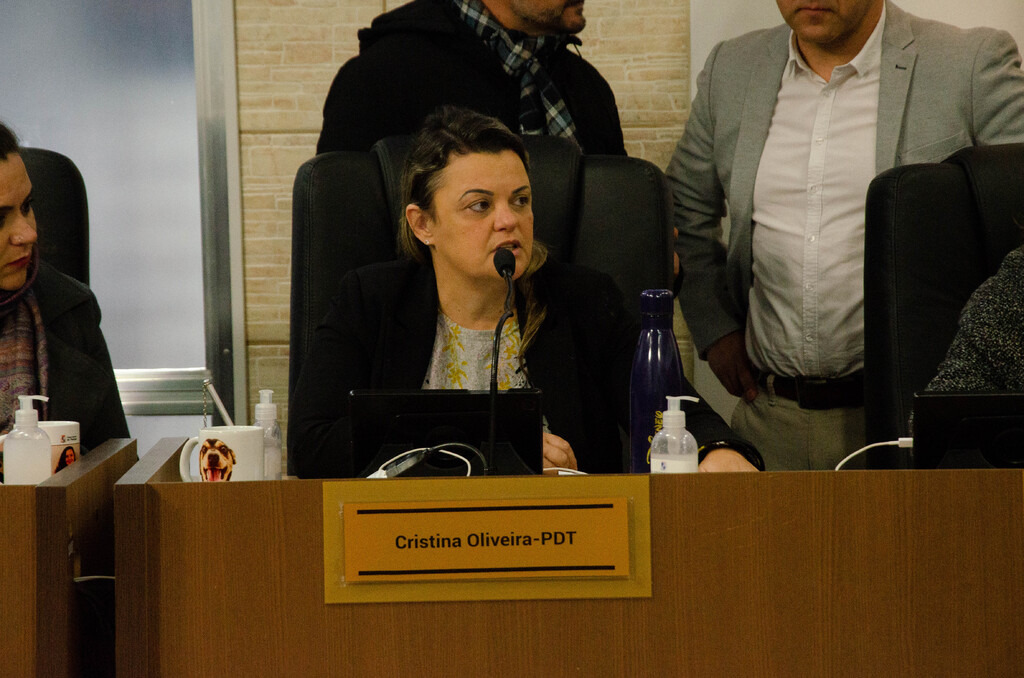 Comissão de Ética da Câmara recebe denúncia contra Cristina Oliveira