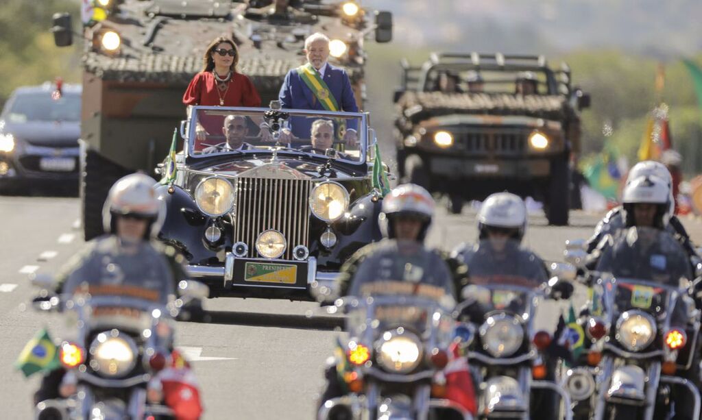 Desfile de 7 de Setembro emociona público em Brasília