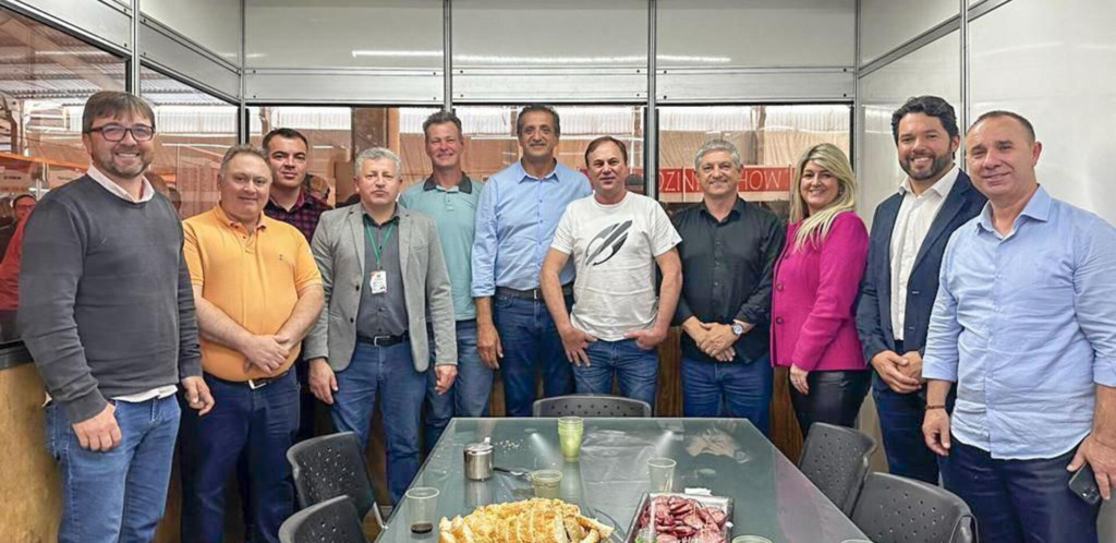 PREFEITOS DA AMLINORTE PARTICIPAM DE EVENTOS DA FAMURS E DO CIDIRUR