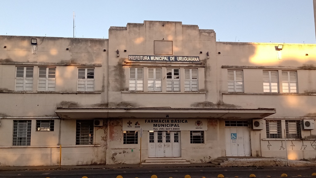 Bruna Bueno - As obras também visam atender as normas de vigilância sanitária, como reparo em calhas e goteiras.