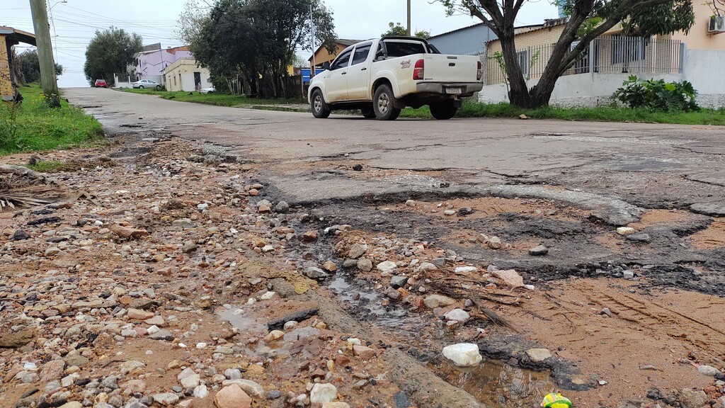 Mais de 93 milímetros resultam em alagamentos em toda cidade