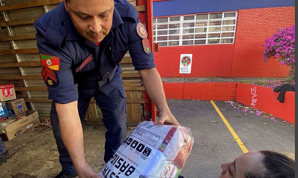 Clubes gaúchos fazem campanha de doações às vitímas das enchentes