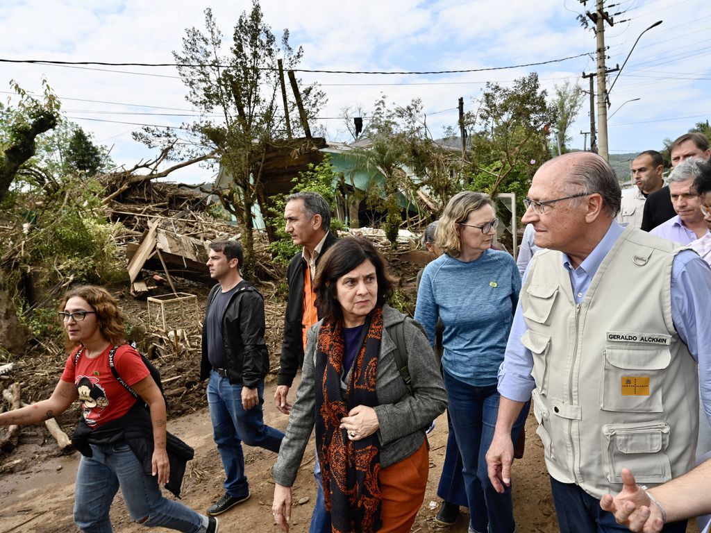 título imagem Alckmin anuncia R$ 741 milhões para cidades do RS afetadas por ciclone