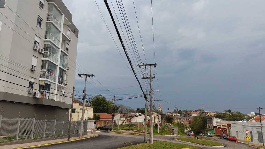 Previsão de chuva intensa deixa município em alerta