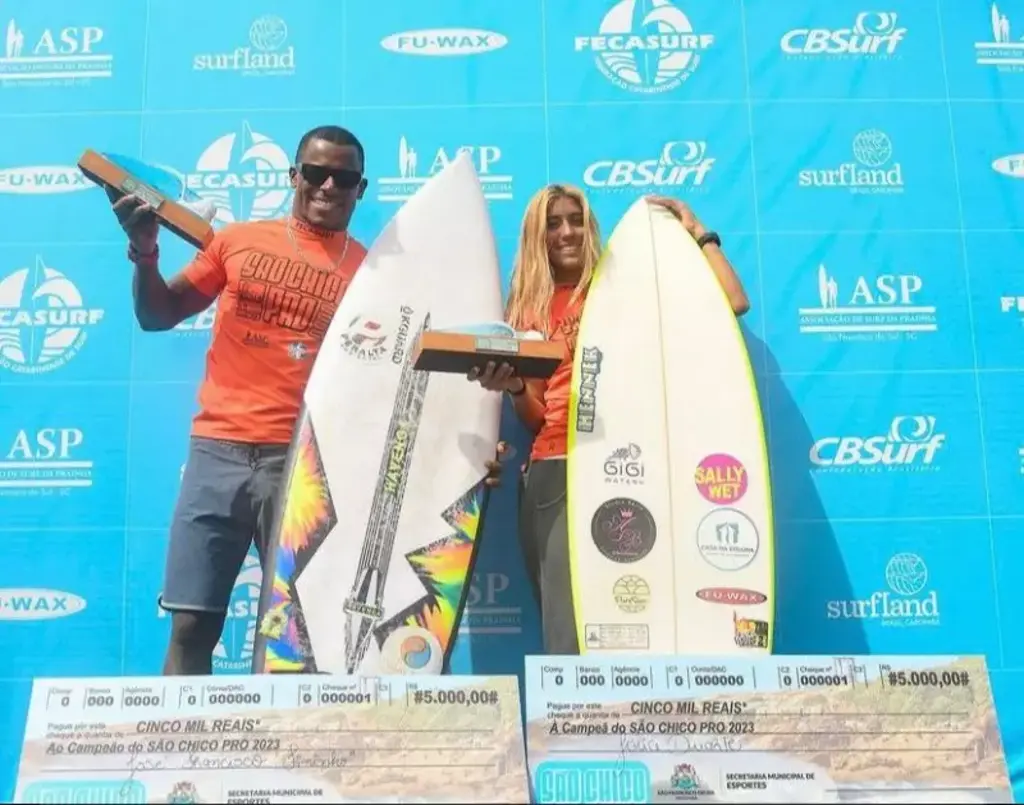 Ondas de São Francisco foram palco do Circuito Catarinense Profissional de Surf