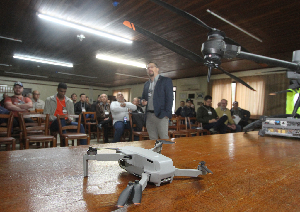 Foto: Jô Folha - DP - Curso sobre drones na agricultura foi um dos mais prestigiados no primeiro dia com 130 participantes