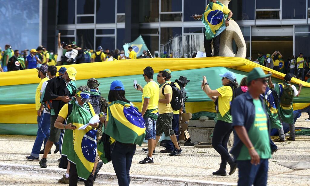 Vândalos estavam organizados para atos golpistas, diz policial militar