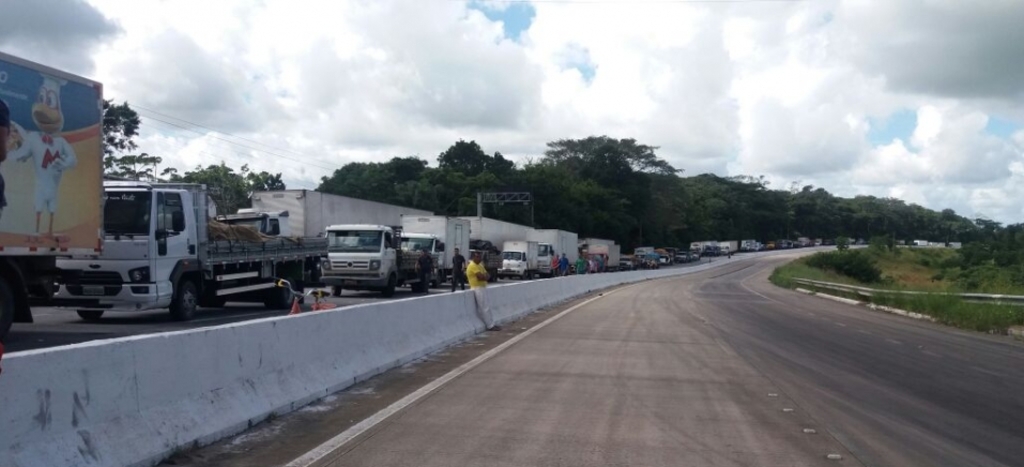 Rompimento de barragem e rodovias interditadas no RS