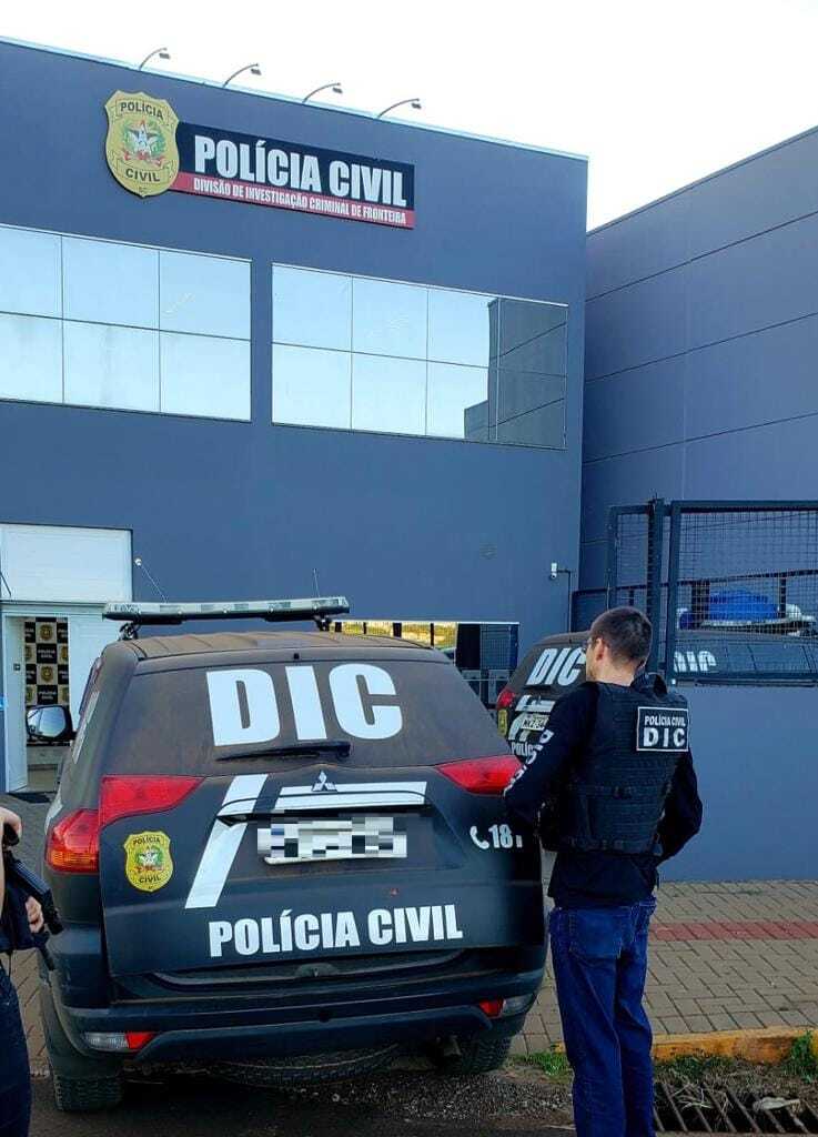 DIC FRON CHAPECÓ CUMPRE MANDADO DE PRISÃO DE AUTOR DE HOMICÍDIO