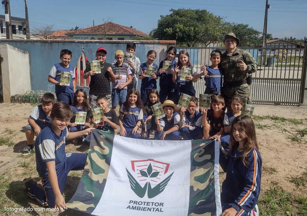 Programa Protetor Ambiental (PROA): Educando jovens para a preservação do meio ambiente na Escola Ramiro Bueno