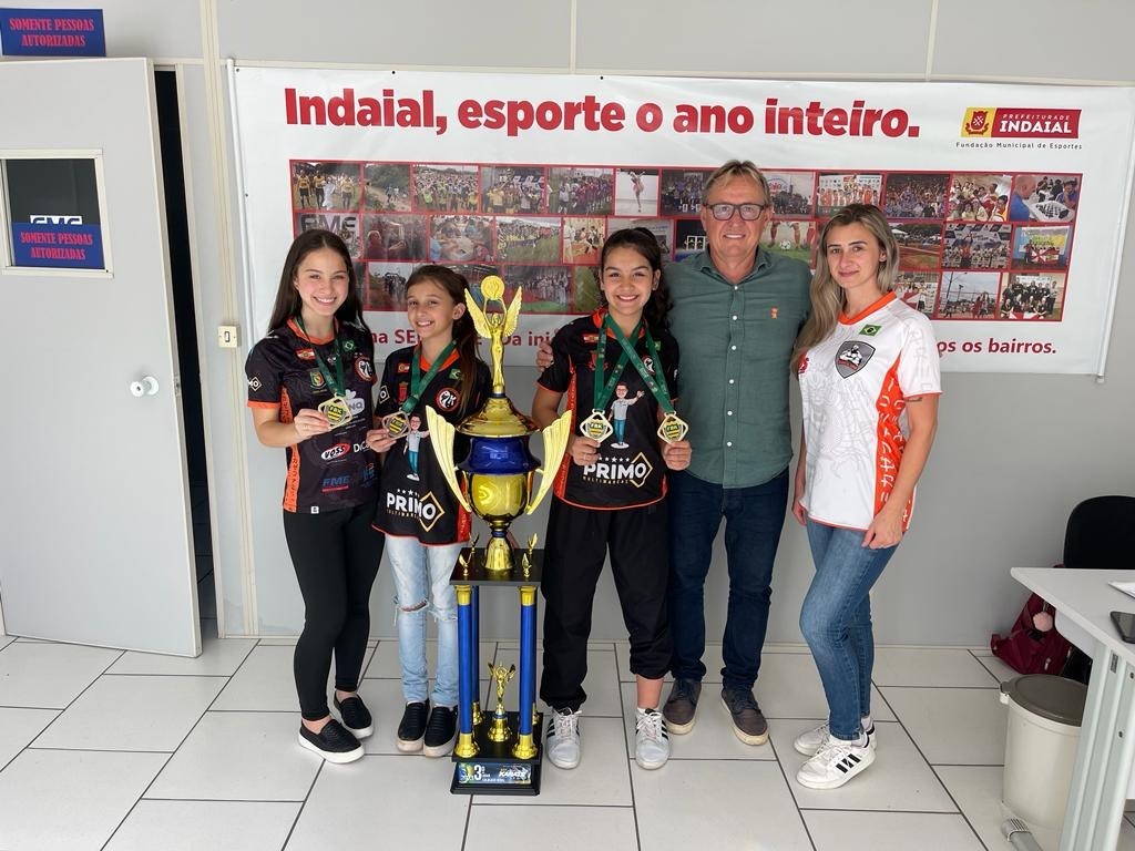 Equipe de Indaial leva o 3º lugar no Brasileiro de Karatê