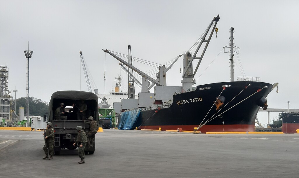 Operação no porto de São Francisco do Sul recebe reconhecimento da Marinha