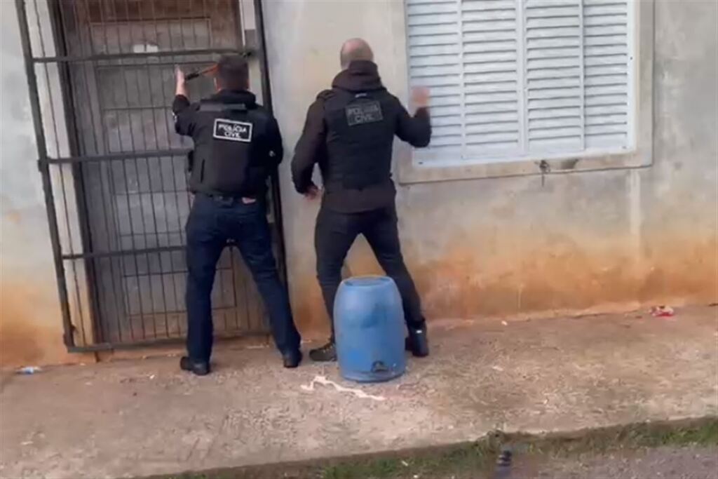 Suspeitos de ameaçar moradores a abandonarem as casas são presos pela polícia em Júlio de Castilhos