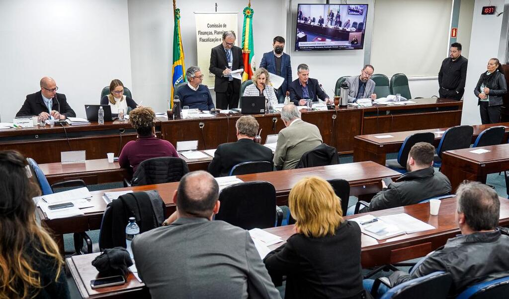 Finanças aprova parecer do relator ao PPA 2024-2027