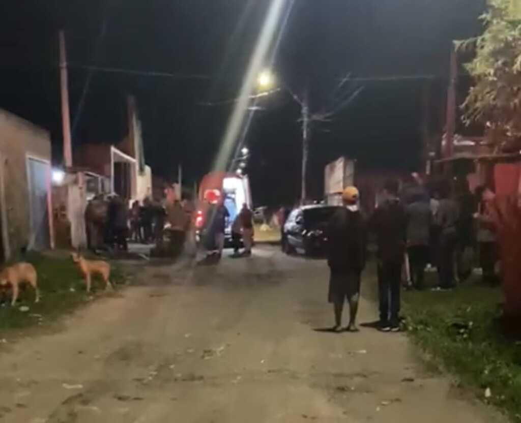 Divulgação Popular - O crime aconteceu na rua M, bairro Castelo Branco; os tiros assustaram os moradores