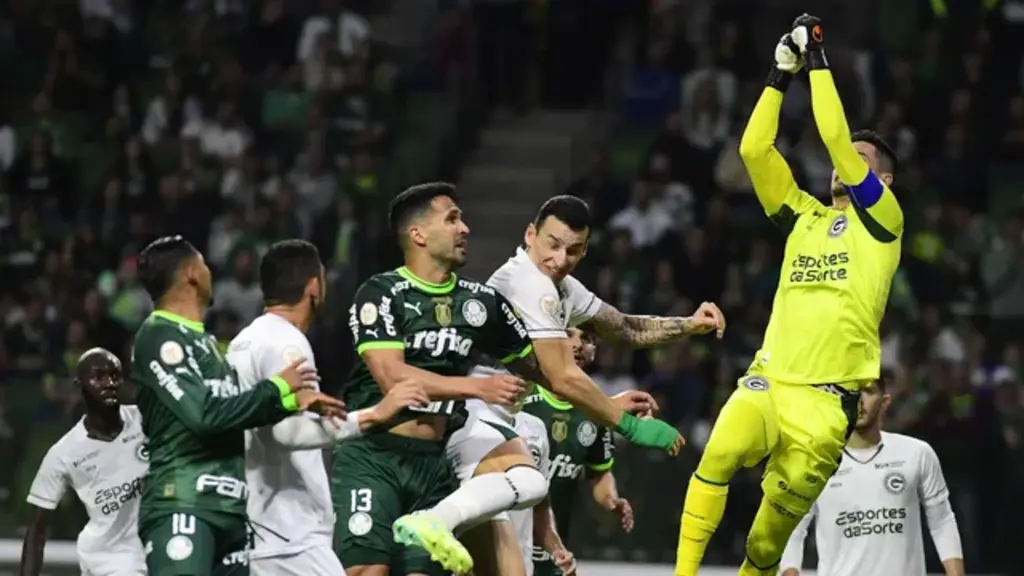 Palmeiras vence Goiás em Casa