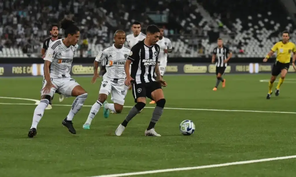 Atlético-MG e Botafogo entram em campo neste sábado