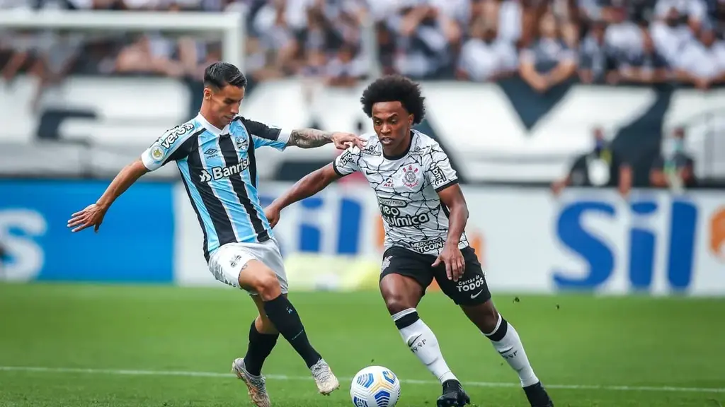 Corinthians e Grêmio brigam pelo Brasileirão