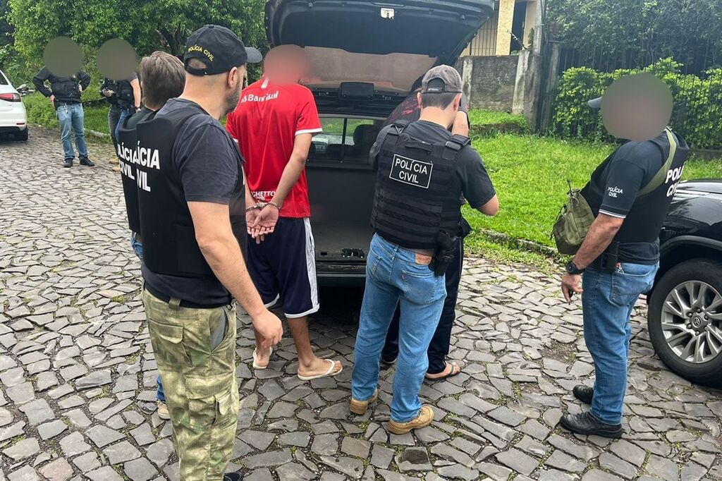 Galeria de imagens: Quatro suspeitos foram presos pela Polícia Civil na manhã desta terça-feira em Santa Maria durante a Operação Pacificação