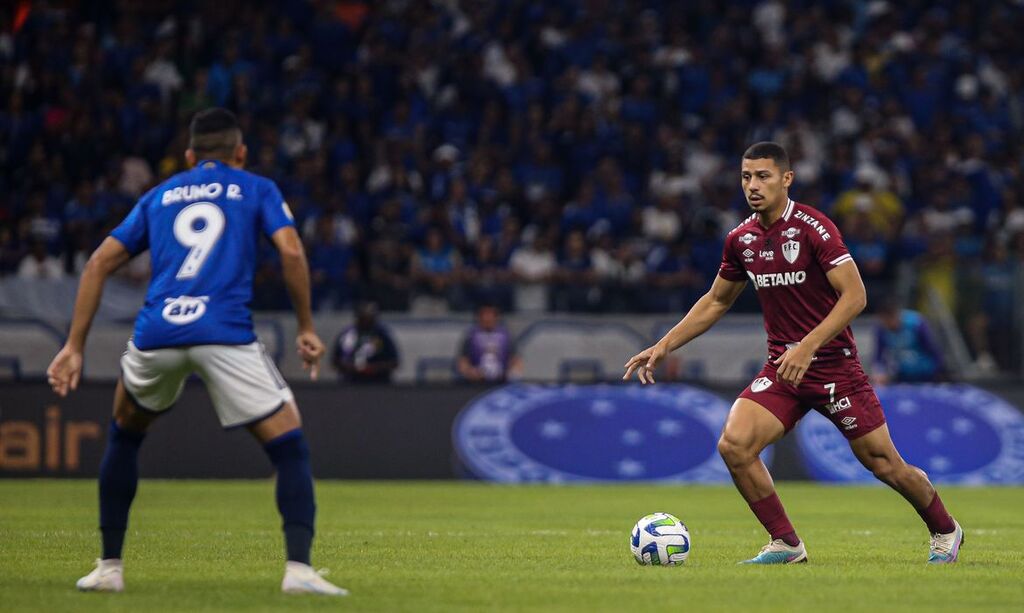 Fluminense e Cruzeiro medem forças no Maracanã