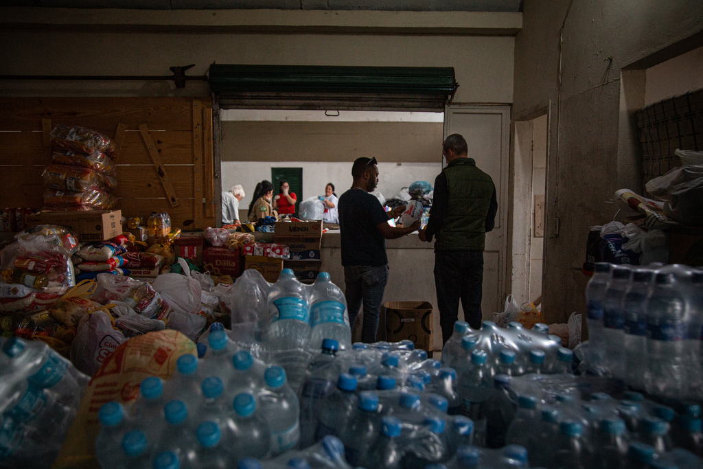 Santa Maria arrecadou cerca de 200 toneladas em doações para as vítimas das chuvas no Vale do Taquari; pontos de recolhimento alteram na segunda-feira