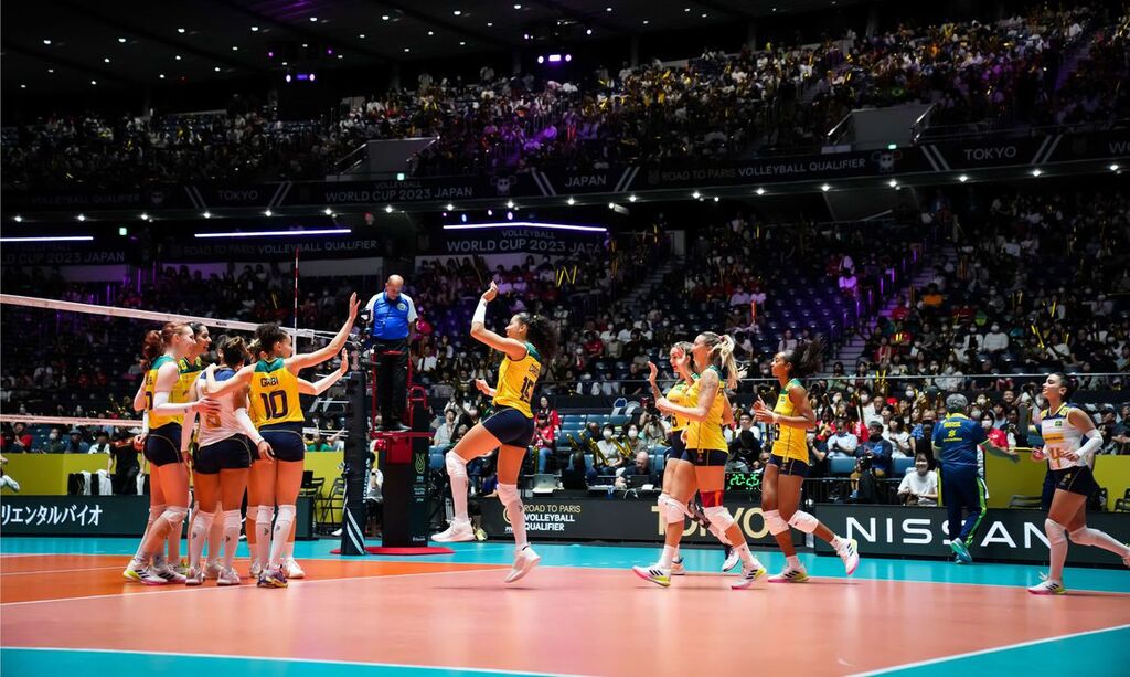 Brasil vence Bélgica e se mantém no Pré-Olímpico de vôlei feminino