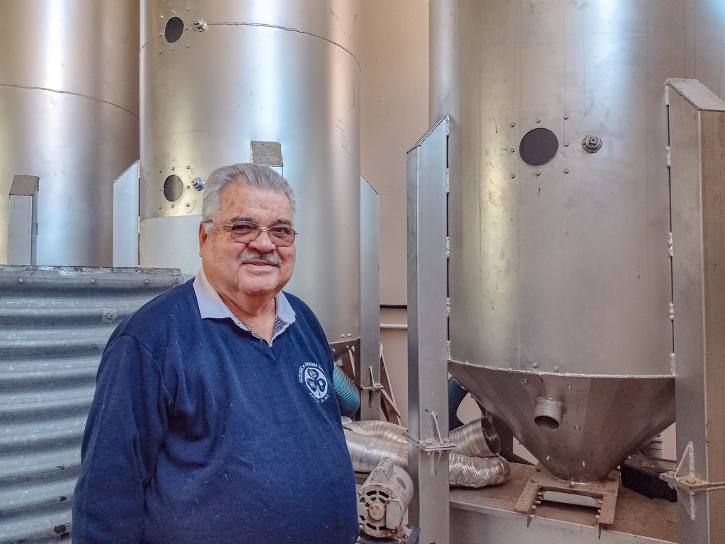 Éder Rodrigues - Especial DP - Professor promete seguir orientando e coordenando futuros profissionais da área