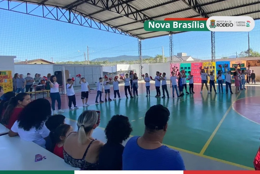 DIA DA FAMÍLIA NA ESCOLA