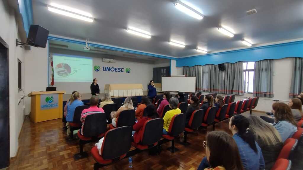 Unoesc São Miguel do Oeste fortalece a formação continuada de professores na região