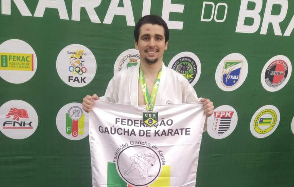 Karatê: Fernando Marques é vice-campeão brasileiro em Natal