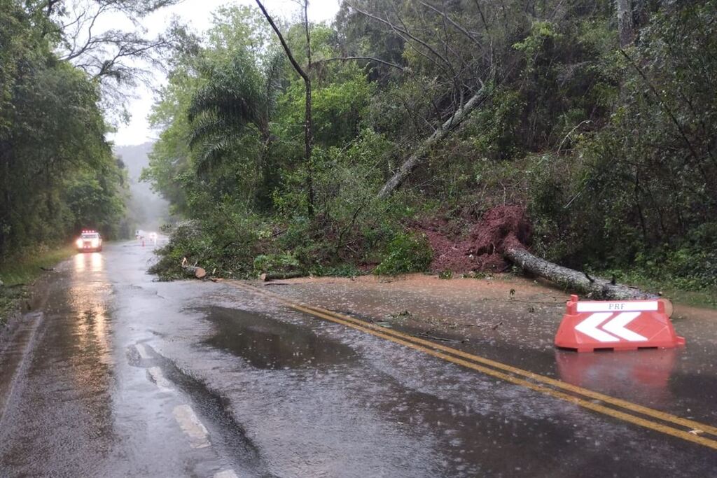 título imagem Sete trechos de rodovias gaúchas estão bloqueados por causa da chuva; confira quais são