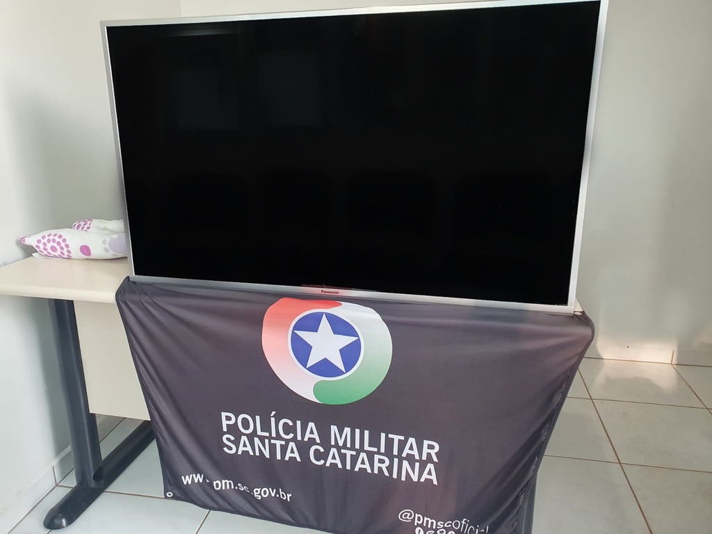 Polícia Militar recupera televisor furtado em São Miguel do Oeste