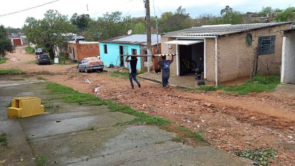 Granizo gera caos e verdadeira mobilização para reconstrução 