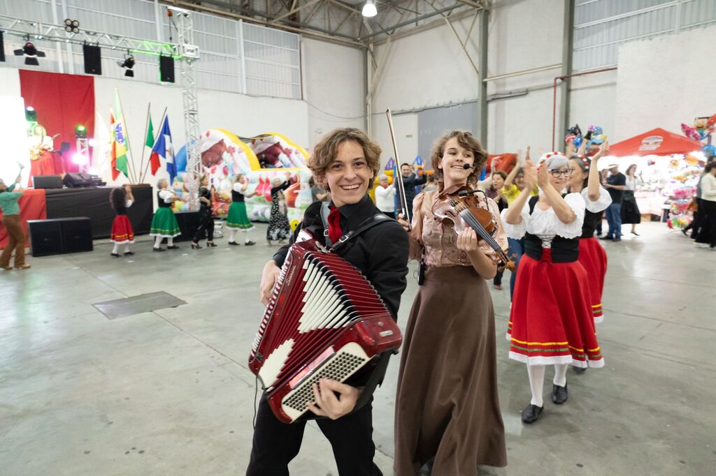 Divulgação - A festa oferecerá gratuitamente em cinco dias de evento um ambiente temático com muita música, dança, gastronomia boa e lazer.