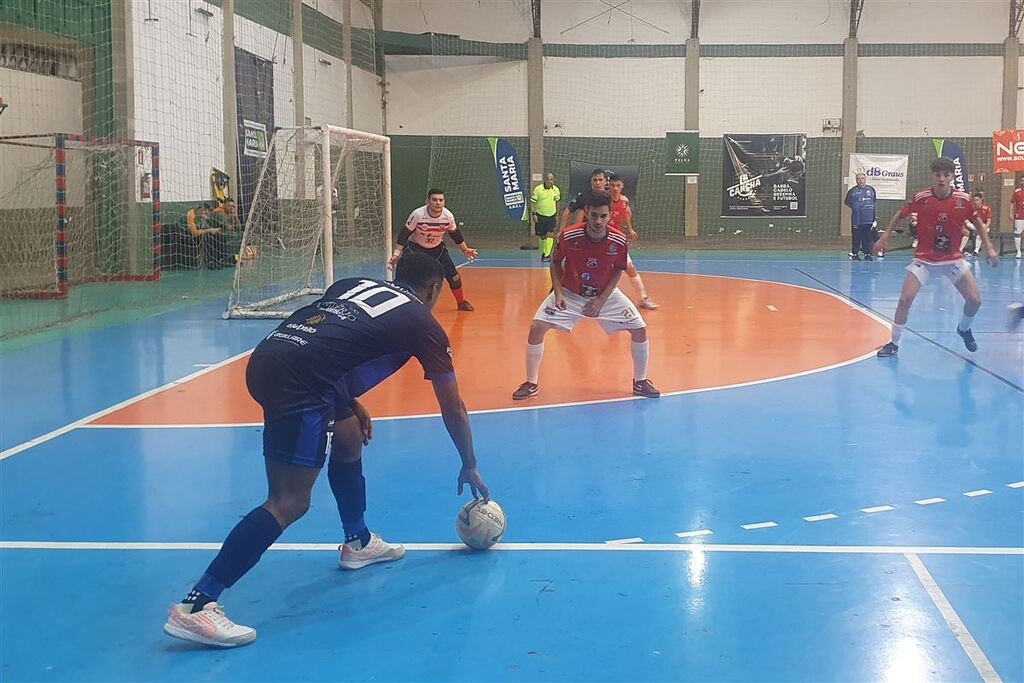 título imagem UFSM Futsal e SER Santiago se enfrentam nos dias 7 e 21 de outubro pelas quartas de final da Série Ouro