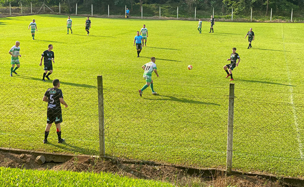 Campeonato Municipal  de Campo em andamento