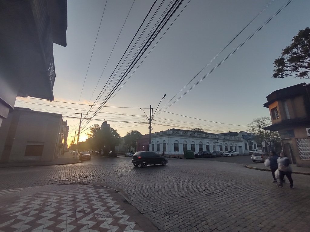 Região deve ter semana com chuva, pouco sol e temperaturas baixas