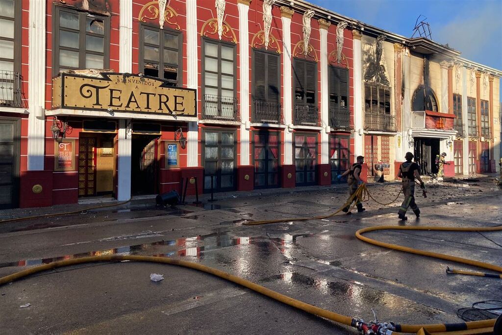 título imagem VÍDEO: incêndio deixa 13 mortos em boate na Espanha