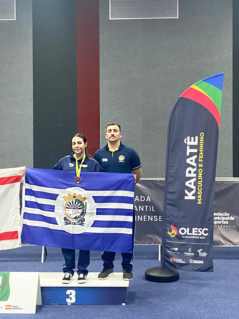 KARATÊ de CAPINZAL conquista Medalha na OLESC em  FLORIANÓPOLIS