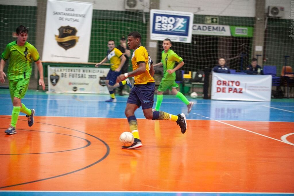 título imagem Campeonato Municipal de Futsal chega nas fases decisivas
